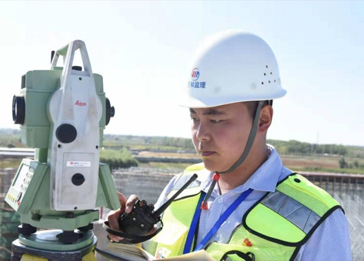 萬(wàn)和項(xiàng)管優(yōu)秀畢業(yè)生巡禮第四期— 不辱時(shí)代使命，奮斗無(wú)悔青春—第十七項(xiàng)目監(jiān)理部謝東坡